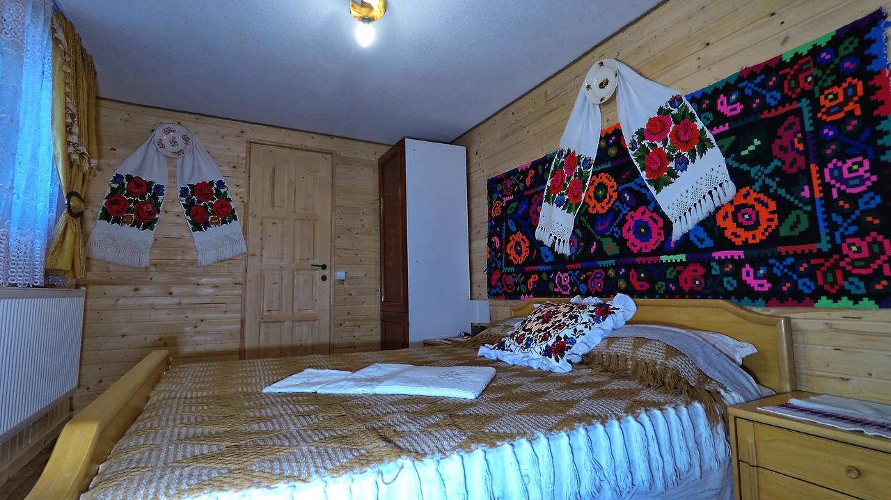 Pensiunea Lore&Sara Satu Sugatag Bagian luar foto